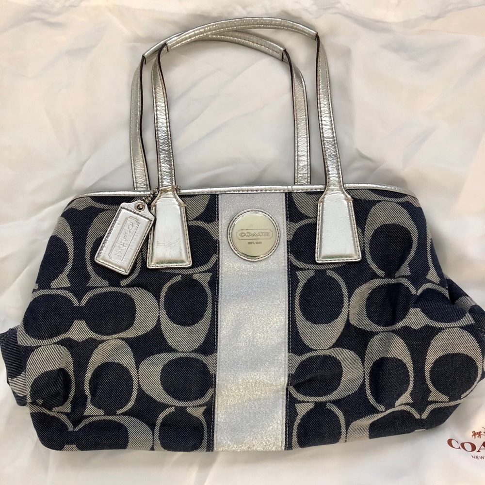 Coach shoulder bag